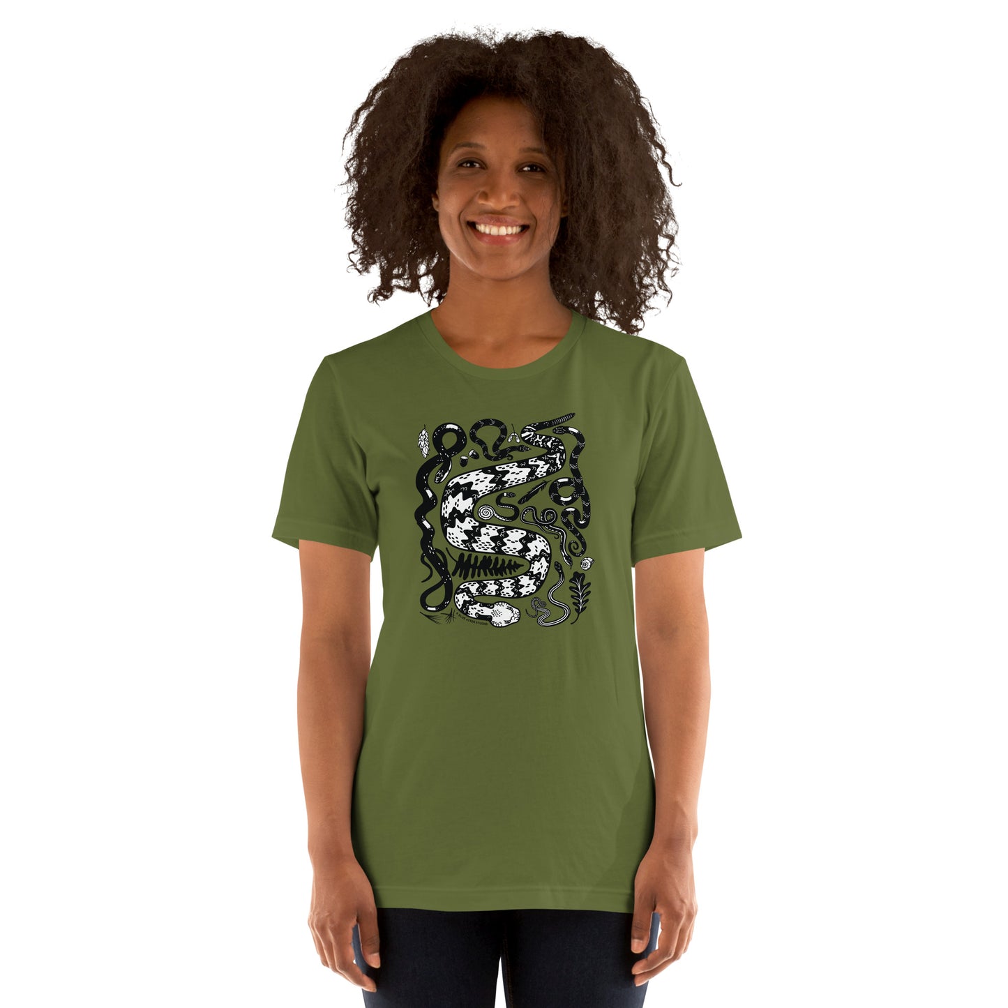 A woman wearing the olive green seven snakes shirt.