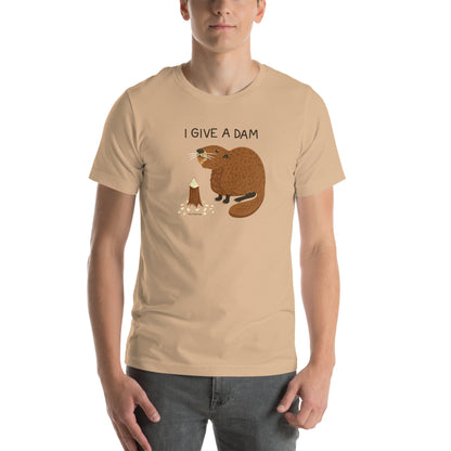 A model wearing the tan beaver short-sleeved tee.