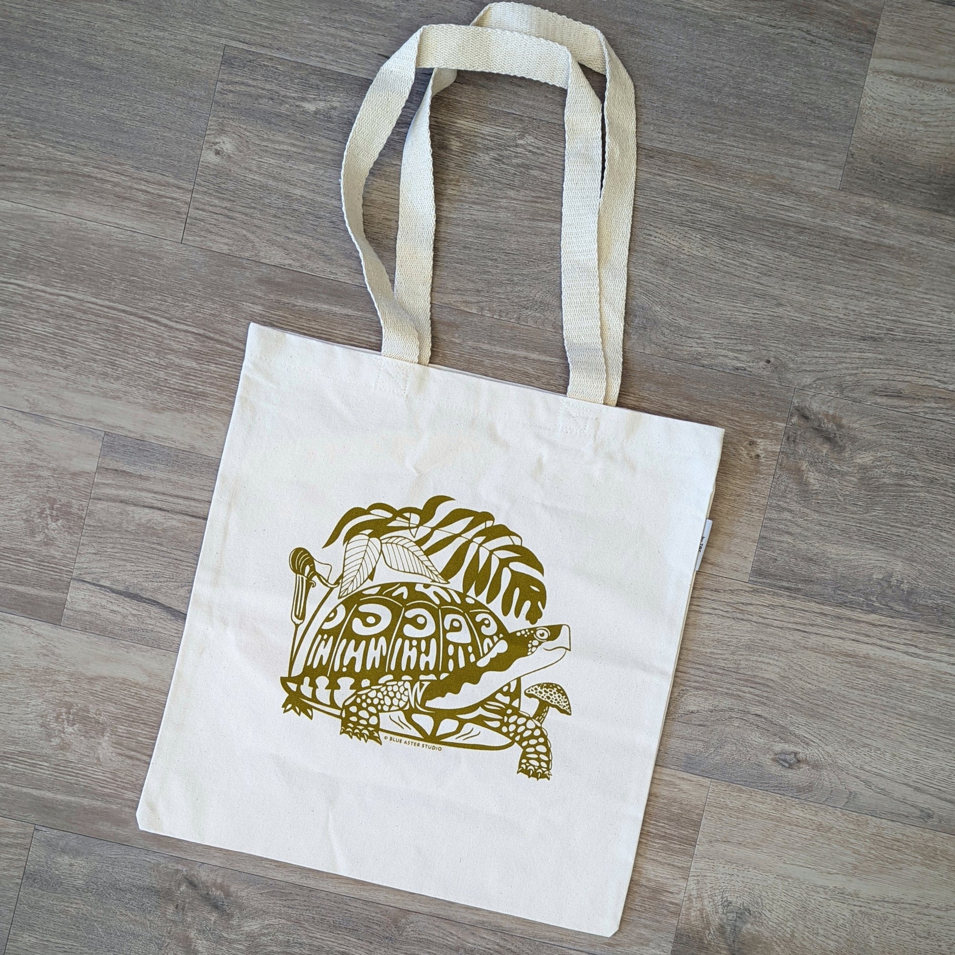 A box turtle tote bag.